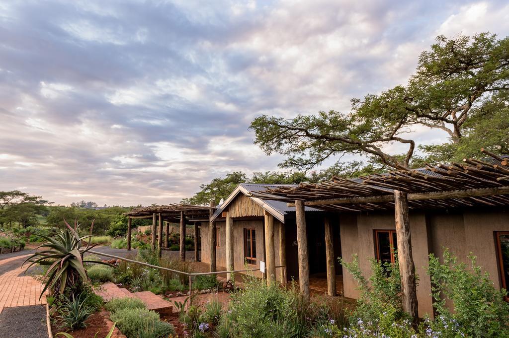 Hilton Bush Lodge & Function Venue Exteriör bild
