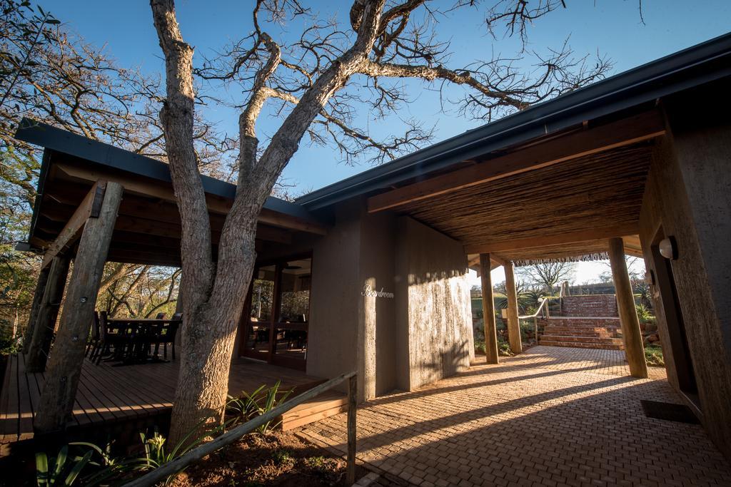 Hilton Bush Lodge & Function Venue Exteriör bild